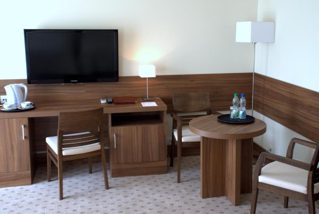Hotel Termy Palacowe Nałęczów Chambre photo