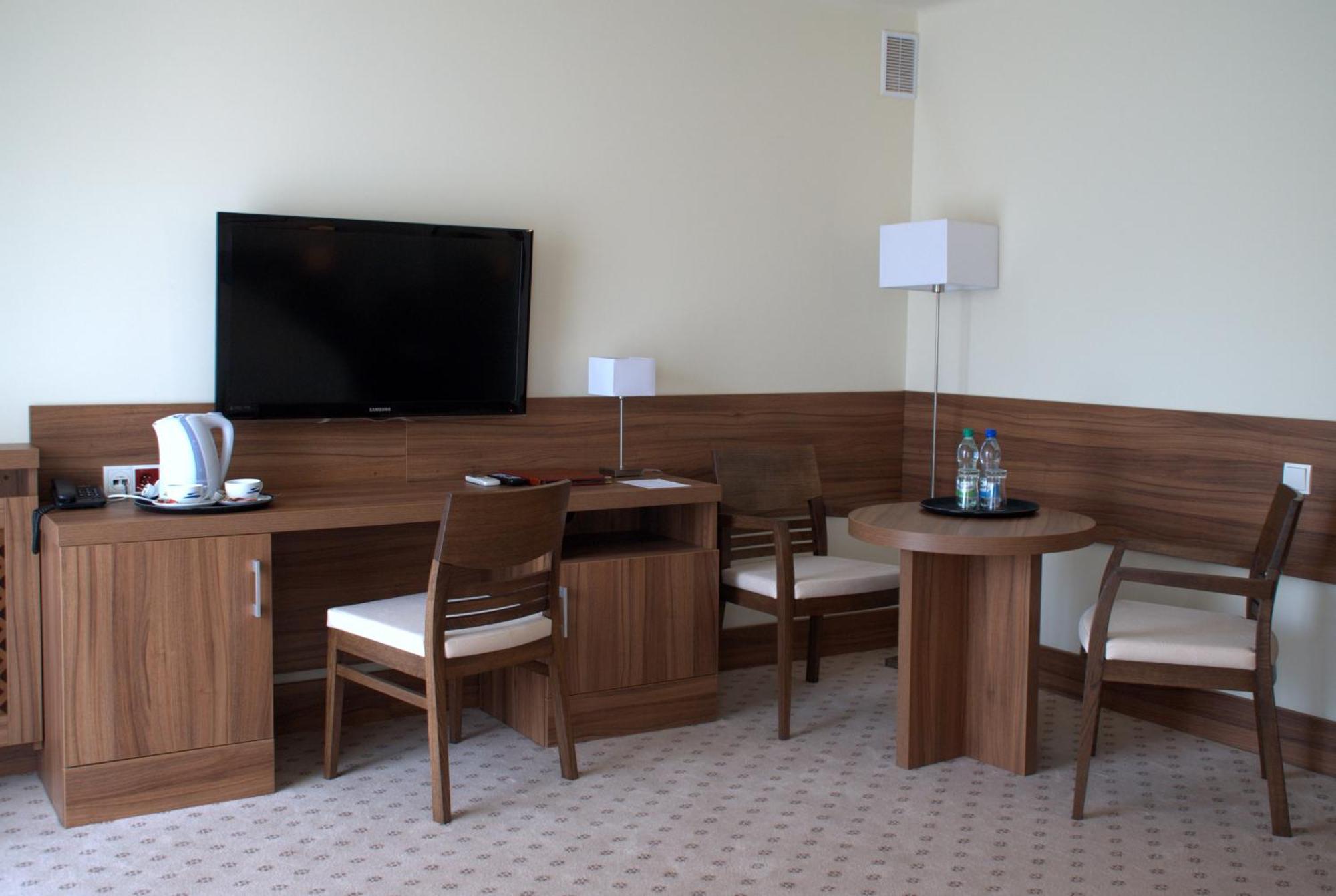 Hotel Termy Palacowe Nałęczów Extérieur photo